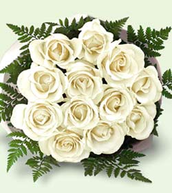 Ankara Bat� Park AVM hediye sevgilime hediye �i�ek 12 adet beyaz g�l buket