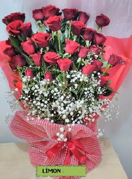 K�z isteme buket �i�e�i 33 k�rm�z� g�l Ankara �ankaya K�z�lay Al��veri� Merkezi AVM �i�ek �i�ek�i , �i�ek�ilik 