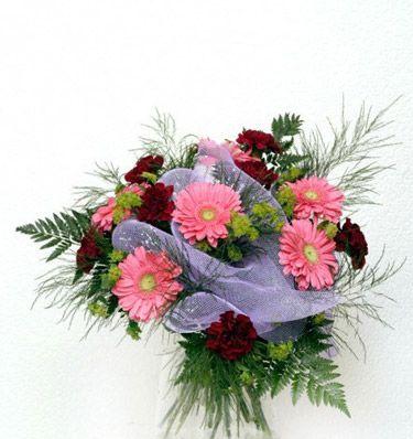 gerbera ve kir �i�eklerinden demet tanzimi Ankara Yenimahalle Acity Premium Outlet AVM cicekciler , cicek siparisi