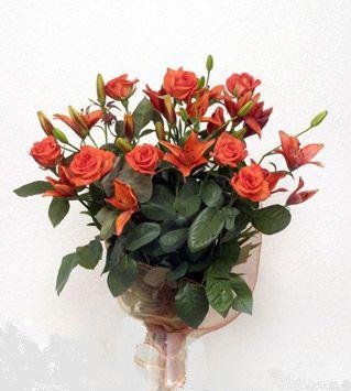 9 adet g�l ve 3 adet lilyum �i�egi buketi  Ankara Yenimahalle Podium AVM  cicek , cicekci 