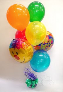 Ankara Mamak Nata Vega AVM �i�ek�iler 17 adet u�an balon ve k���k kutuda �ikolata