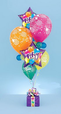 Ankara Etlik Antares Al��veri� merkezi AVM �i�ek yolla 15 adet u�an balon ve k���k kutuda �ikolata