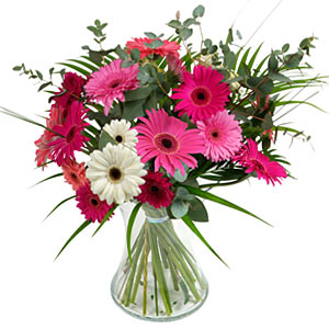 15 adet gerbera ve vazo �i�ek tanzimi Ankara Yenimahalle Gordion Al��veri� Merkezi AVM online �i�ek g�nderme sipari�