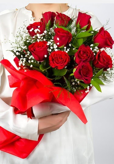 A�k G�lleri 11 Adet k�rm�z� g�l buketi Ankara �ankaya Ankamall AVM �i�ek�i telefonlar�