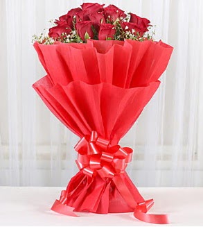12 adet k�rm�z� g�l buketi Ankara Ke�i�ren Forum Outlet AVM �i�ek�i �i�ek sipari�i