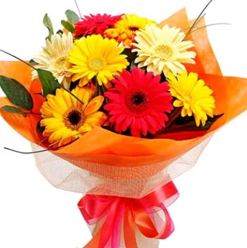 9 adet kar���k gerbera buketi Ankara �ankaya K�z�lay Al��veri� Merkezi AVM �i�ek �i�ek�i , �i�ek�ilik 